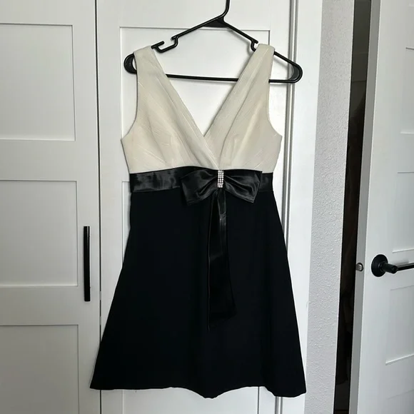 midi slit dress Full Size Slit V-Neck Sleeveless Midi Dress Black / 2XL